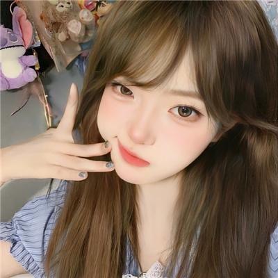 那女孩是谁